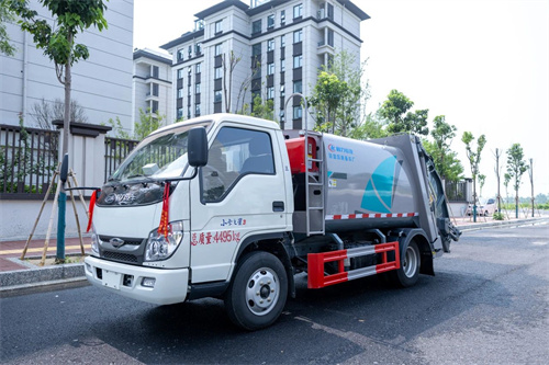 【盛世名門物業(yè)】物業(yè)又花十多萬，為業(yè)主定制了一輛新車！